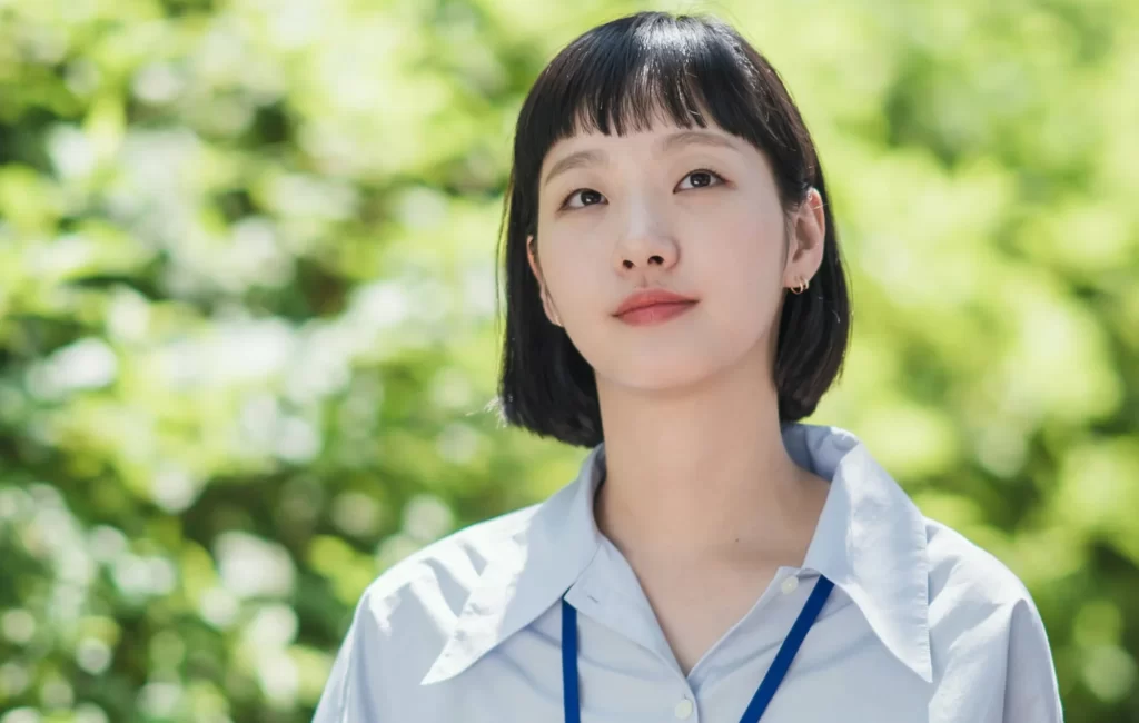 Fãs Clamam por Mais: Kim Go Eun Acende Expectativas para a 3ª Temporada de "Yumi's Cells" com Foto de Retrocesso