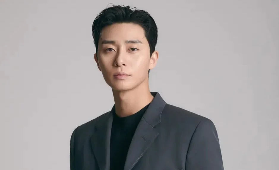 Park Seo Joon Revela Pressões para Fazer Cirurgia Plástica no Início de Sua Carreira