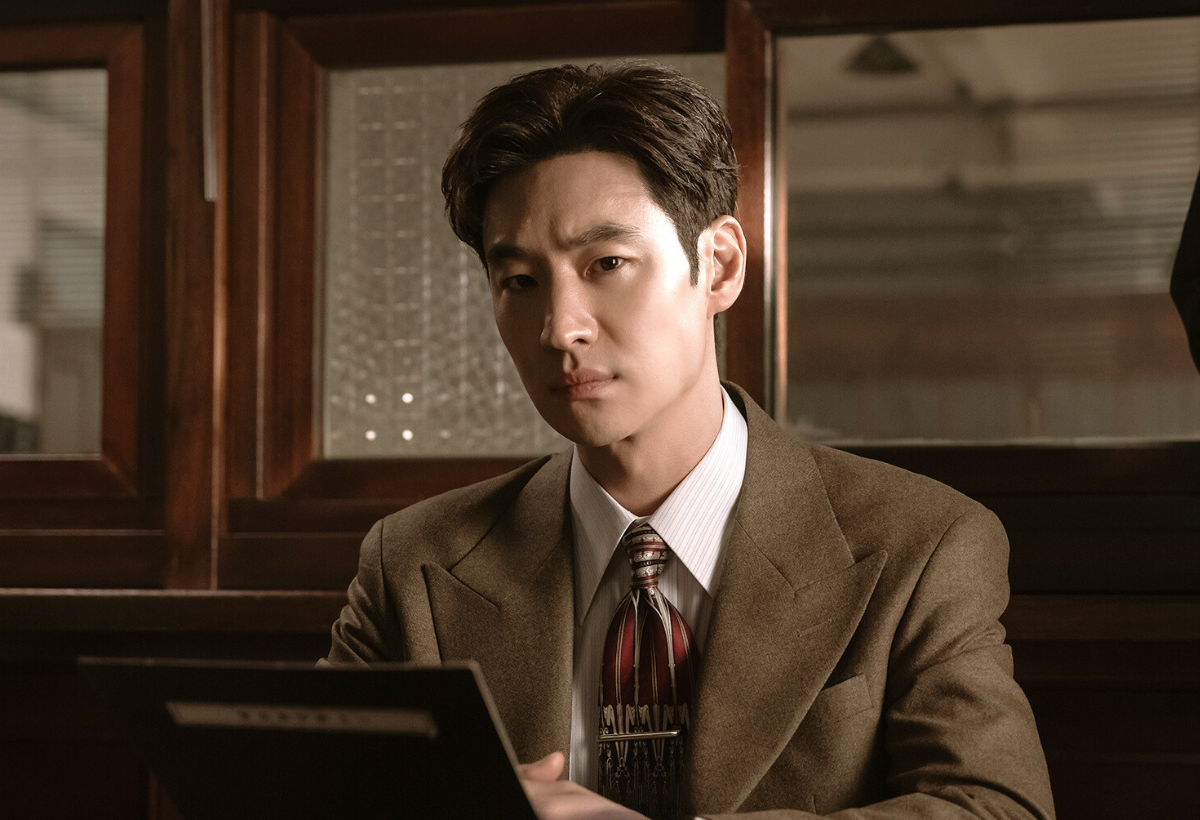 "Chief Detective 1958": Lee Je Hoon Desvenda Mistério de Trabalhadoras Desaparecidas