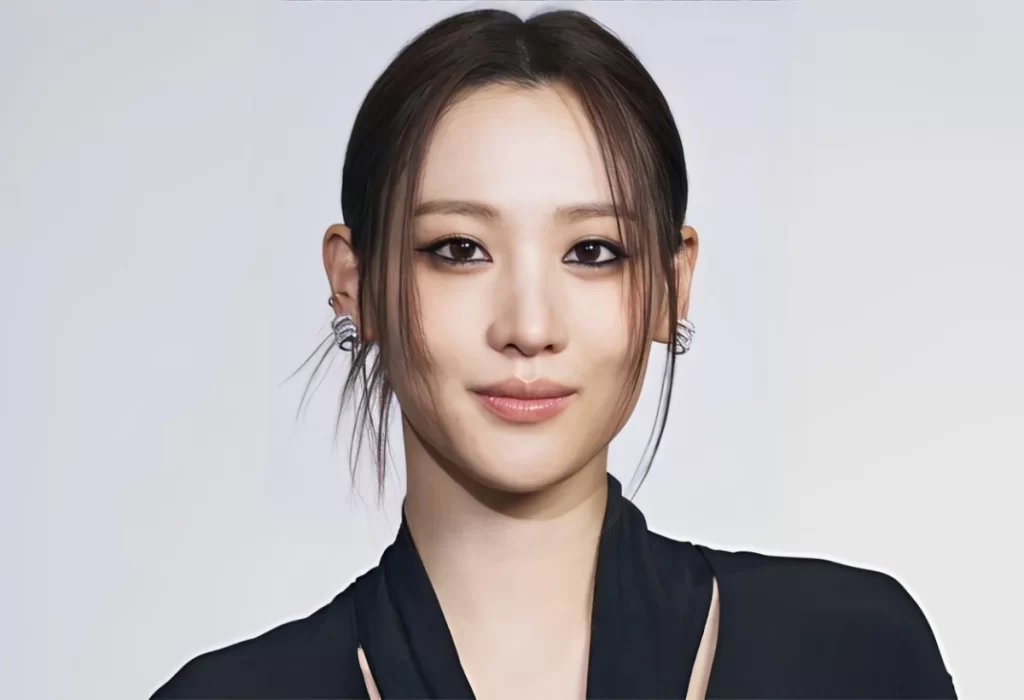 Claudia Kim anuncia divórcio após 5 anos de casamento