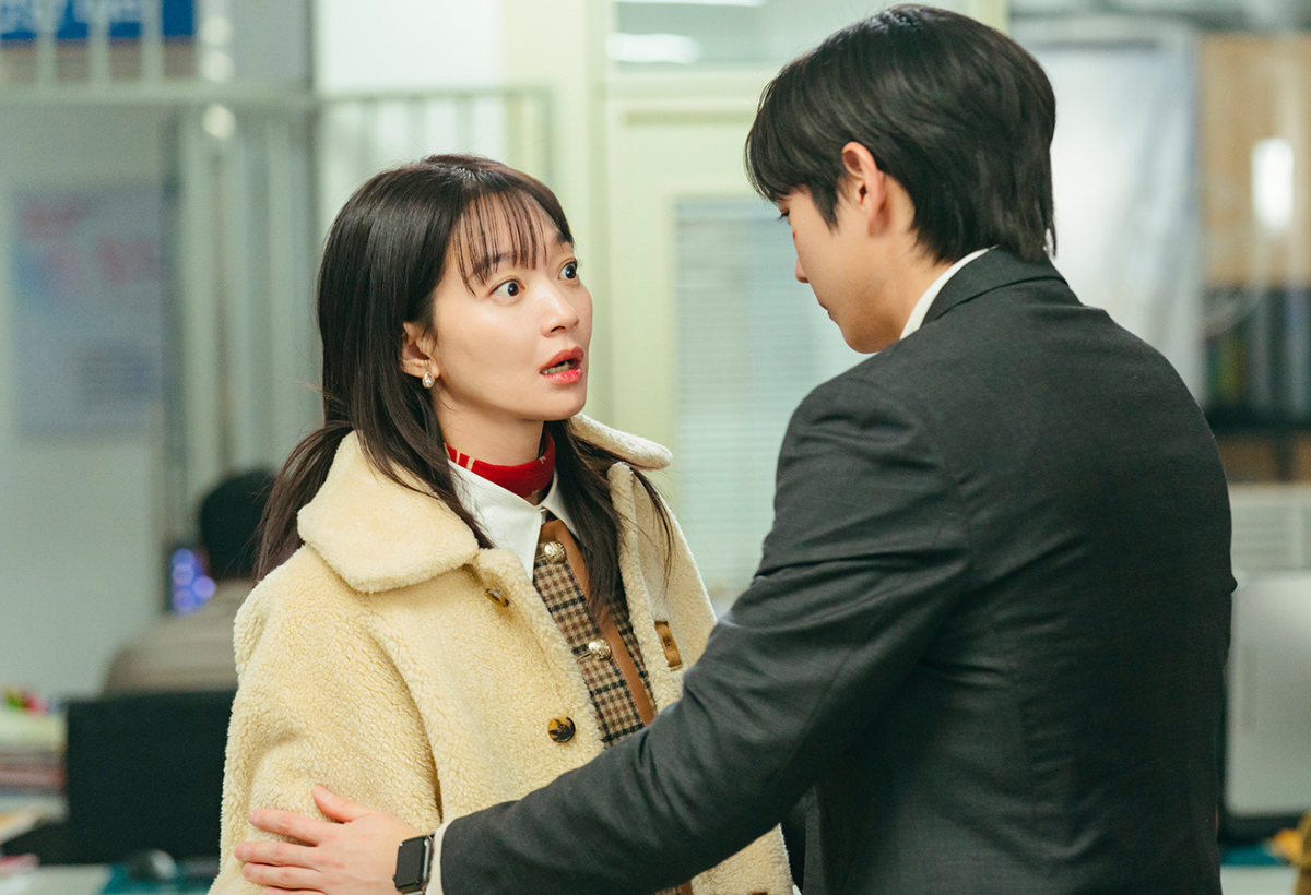 "No Gain No Love": Shin Min Ah Perde o Controle e Cria Caos na Delegacia