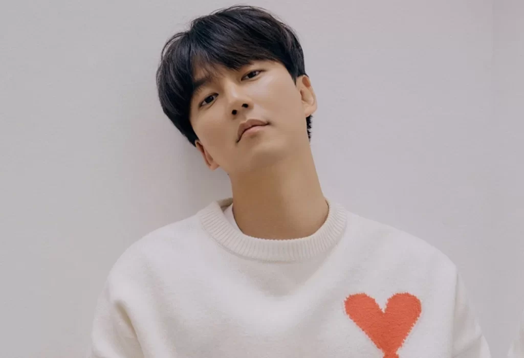 Kim Nam Gil em Negociações para Estrelar Novo Drama Baseado em Webtoon: "True Education"